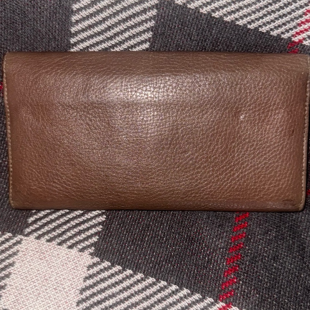 Salvatore Ferragamo Brown Leather Wallet with Silver Accent - Picture 3 of 11